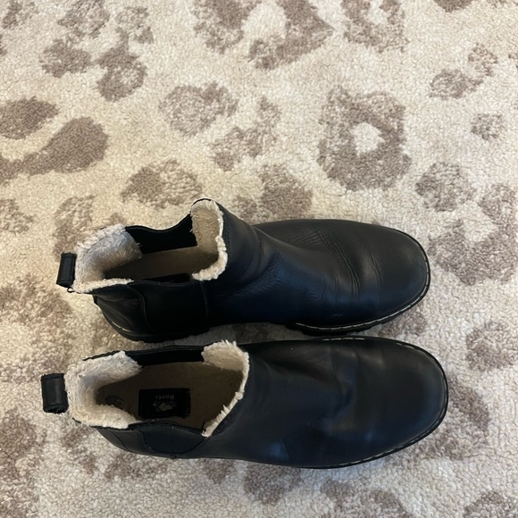 Black roots boots size 10.5 - Picture 3 of 8